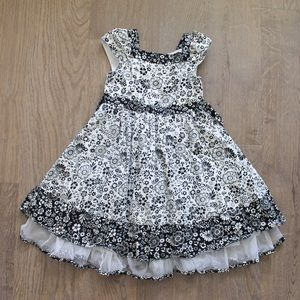 Black and white formal dress~